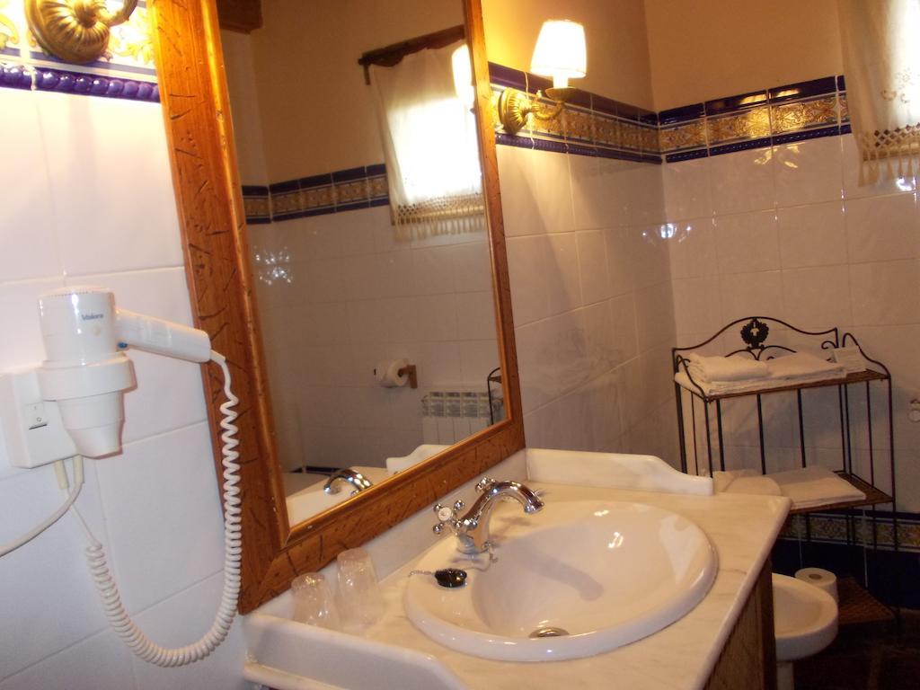 Hotel Los Rastrojos Aranda de Duero Exterior foto